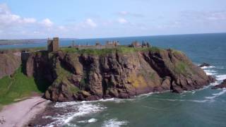 preview picture of video 'Dunnottar Castle Stonehaven North East Coast Scotland May 19th'