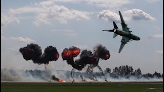 SU-22 & Mig 29 Smoker ATTACK RADOM!!  Pyrotechnics Air Show Radom23