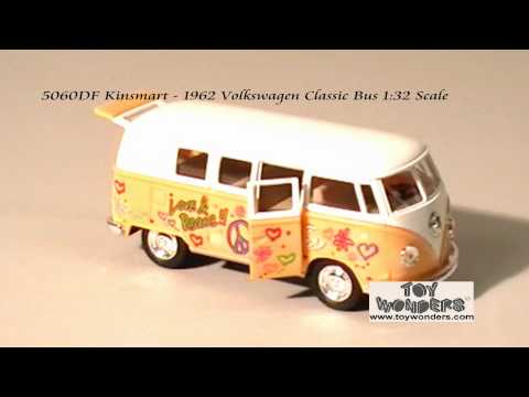 Металлическая машинка Kinsmart 1:32 «1962 Volkswagen Classical Bus (С принтом)» KT5060DF инерционная / Бордовый