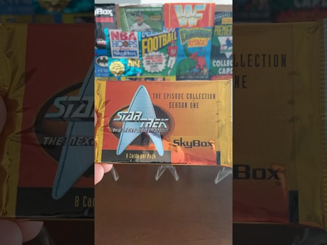 Vídeo relacionado con Aquarius Star Trek Original Series - Baraja de Cartas con temática de Star Trek para Tus Juegos de Cartas Favoritos - Producto Oficial de Star Trek y coleccionables