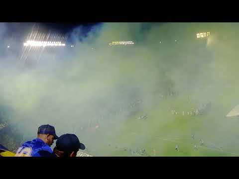 "Así fue el recibimiento de Boca Juniors vs Lanús en la Bombonera" Barra: La 12 &bull; Club: Boca Juniors