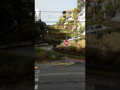 Driving down the famous winding Lombard rd in San Francisco....