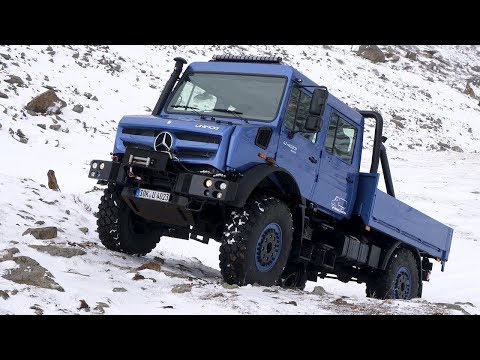 2019 Mercedes-Benz Unimog Off-Road in the Arctic Circle