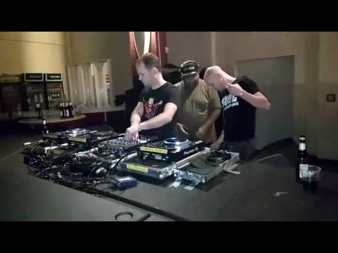 Army of Hardcore 25-12-2016 05:00 06:00 Bass D Vs Panic