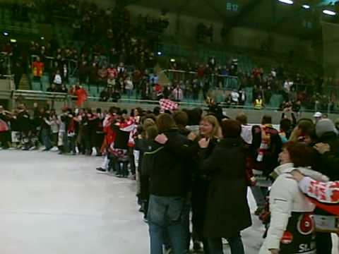 EV Regensburg - EV Lindau (Aufstiegs - Polonaise übers Eis)