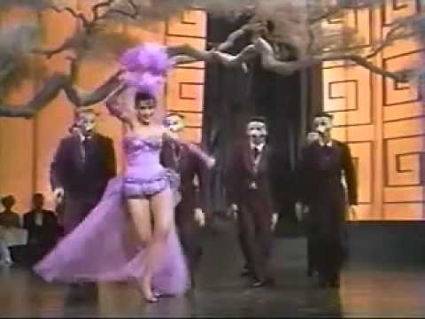 john drevars expression ... the closer she gets