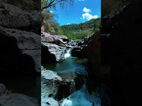 Realmente impresionante 😲 nuestro río Sapo Arambala Morazán El Salvador. #senderismo #paisajes
