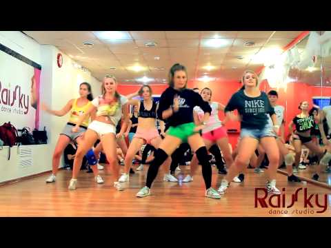 Luux Feat Mr Shammi "Bubble It" Booty Dance By RaiSky Dancers