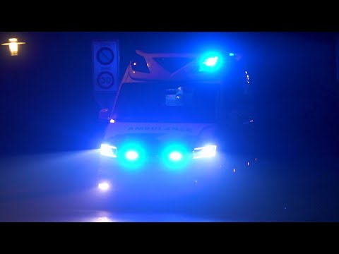 [Mist] A1, Otaris CR Ambulance 02-117 Dokkum naar het MCL vanaf afhijsing Anjelierstraat Dokkum
