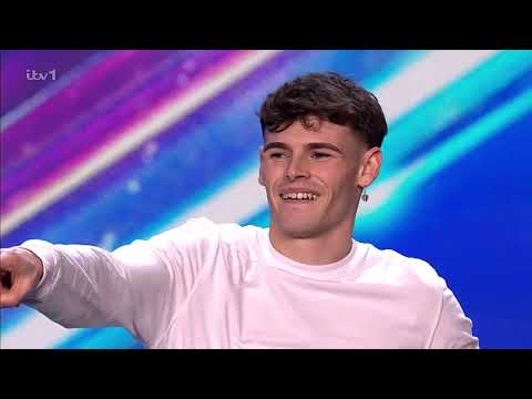 FELIX CLEMENTS🦄 Dancing to Lucy Spraggan's  BALANCE Cant say I had a TEACHER  like this AMAZING MAN💖