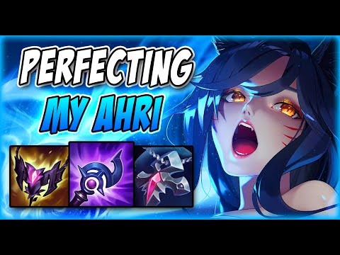 HOW TO PLAY AHRI IN SEASON 12 - Ahri S12
