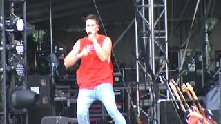 Russell Dickerson -   Yours @ Country USA 2018
