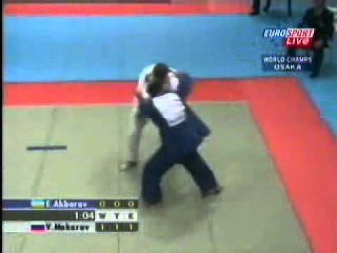 JUDO 2003 World Championships: Egamnazar Akbarov (UZB) - Vitaly Makarov (RUS)