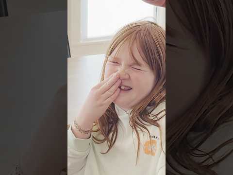 ADLEY'S MAGiC TRiCK!! can dad and navey figure out how she did it?