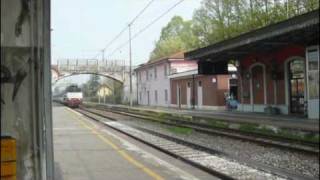 preview picture of video 'Codogno treno in partenza per Piacenza.mpg'