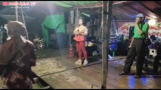 Download lagu keseruan datang di pernikahan sandy & neni dan ketemu dgn mc yang penomenal mp3 Download lagu keseruan datang di pernikahan sandy & neni dan ketemu dgn mc yang penomenal mp3