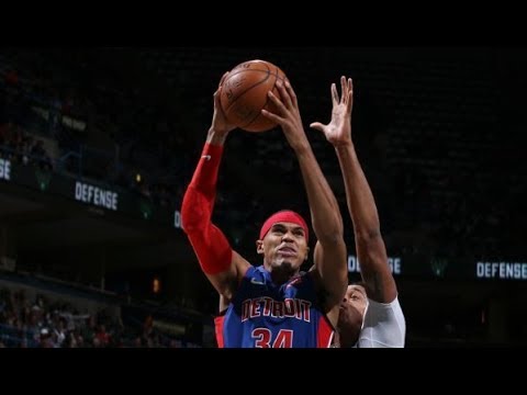 The Milwaukee Bucks Swat a Season-High 16 Blocks vs. Pistons | November 15, 2017