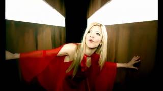 Bài hát Je ferme les yeux - Nghệ sĩ trình bày Najoua Belyzel