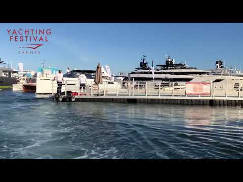#5 The floating pontoons of the Cannes Yachting Festival 2018