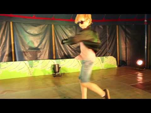 Alexander Hasslöf 8 år dansar till Michael Jackson 2015