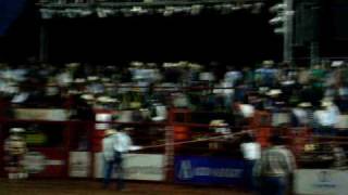 preview picture of video 'Rodeio Colorado - Final em Touros 2009 - 01'