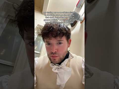 texting my mom at intermission of Hamilton 🫡 #theatre #hamilton #broadway #musical #actor