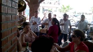 preview picture of video 'Se Va Muriendo Mi Alma, Dos Mujeres Bonitas En Vivo Banda Estampa Sinaloense De Tijuana'