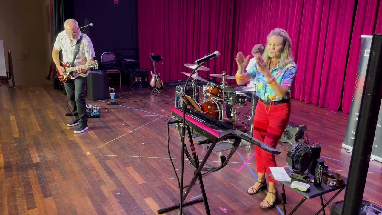 Promotional video thumbnail 1 for Dennie and the Jets