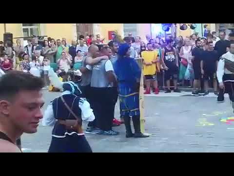 Popoli, Tiro alla fune finale tra i rioni di  Attoja e Castello