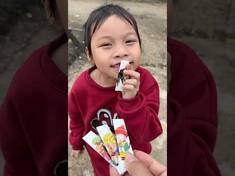 Hình Dán Dơi Xuống Ao