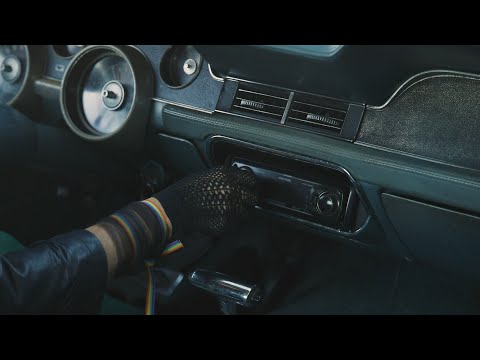 Ronna Reason - Panic Town (ft. Annabella Lwin, Crown Victoria, DJ Z-Trip)