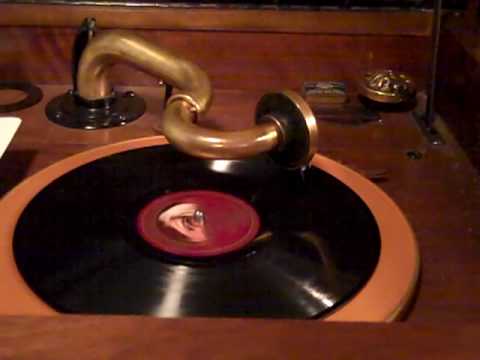 Savoy Orpheans The Whisper Song Roaring 20's Victrola