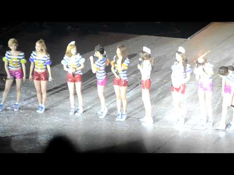111210 Girls' Generation Tour 2011 (Singapore) - Gee + Talk