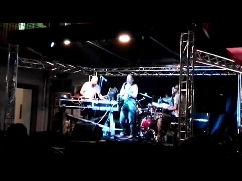 DJ Bootsie Trio - Horseriders Toward The Abyss live @Ellátóház