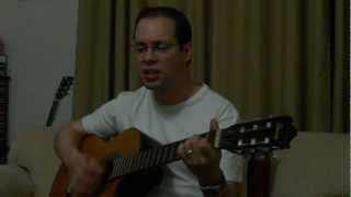 Marcos Penido canta Embrasse-les tous de Georges Brassens