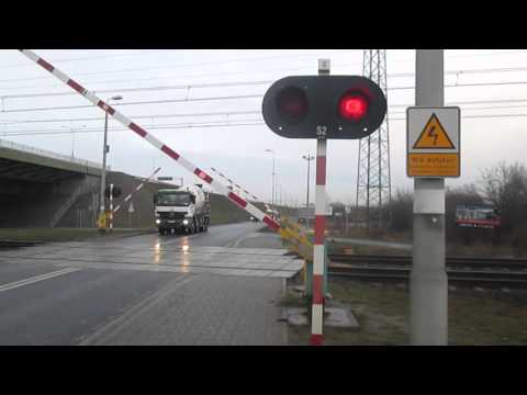 EP09-011 (EU: 150 021-0) z EiC 6122 "ŁUŻYCE" (WĘGL.-WAWA.WSCH.) - przelot przez Szczecińską