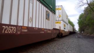 preview picture of video 'Union Pacific 3-Engine Consist in Hummelstown, Pennsylvania with Defect Detector'