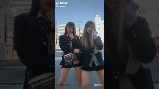 ミニスカぎゃるJKの腰つき