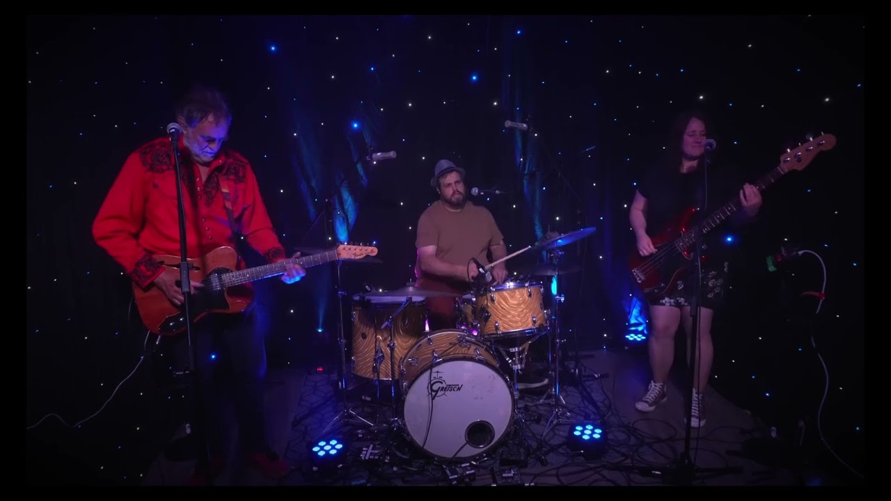 Fly Fly Fly - Live