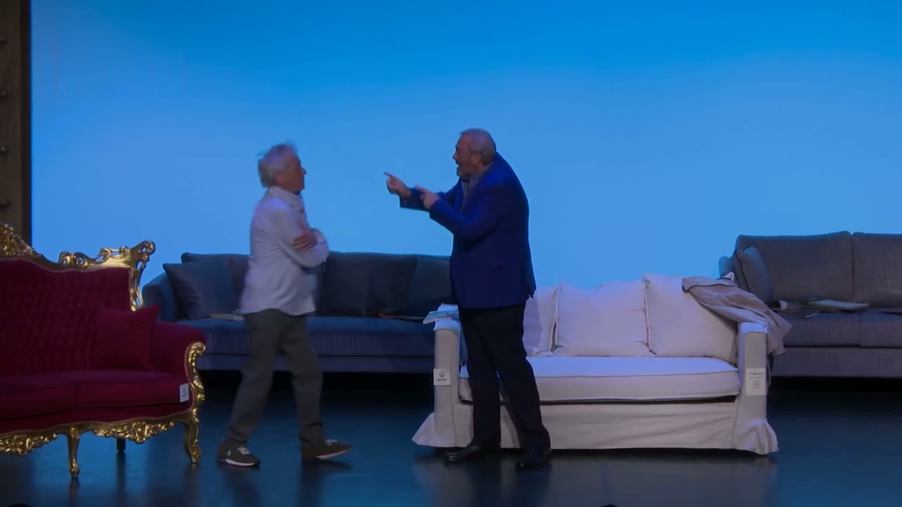 Miniature de la vidéo The Canapé - Teaser HD du film The canapé