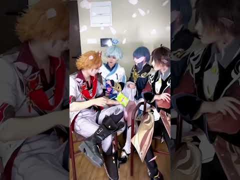 I asked you to feed me #cos #genshinImpact #genshin #chongyun #xingqiu #zhongli #Childe #genshincos