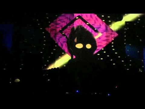 Cezar b2b Cristi Cons ✳ We Dance ✳ Casa Presei - 25.12.2015