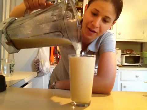 download lagu mp3 mp4 Banana Colada Smoothie, download lagu Banana Colada Smoothie gratis, unduh video klip Banana Colada Smoothie