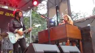 Treat Me Right / Grandma&#39;s Hands (Bill Withers) - Grace Potter &amp; The Nocturnals 2014.09.10 Chicago