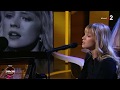 Angèle  Tu me regardes (live piano voix - France 2)