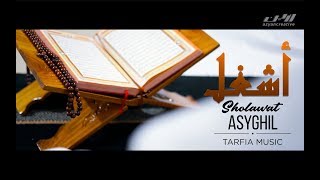 Download lagu Sholawat Asyghil Syahdu - Tarfia Music Feat. Ust. Taqiyuddin Z.A | Lirik & Arti Indonesia mp3 Download lagu Sholawat Asyghil Syahdu - Tarfia Music Feat. Ust. Taqiyuddin Z.A | Lirik & Arti Indonesia mp3