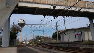 [万葉まほろば線に特急が来た]団体特急まほろば　柳本駅通過