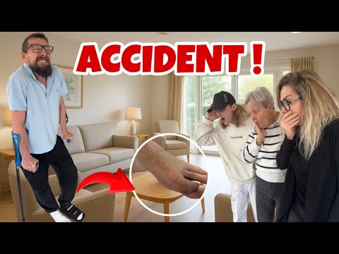 Story Time: The Holidays Start Badly: Chris breaks his foot! 😭