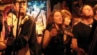 THE LUSTRE KINGS -- "SUSPICIOUS MINDS"