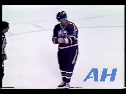 NHL May 1, 1983 Greg Fox,CHI v Dave Hunter,EDM x2 Clips Chicago Blackhawks Edmonton Oilers